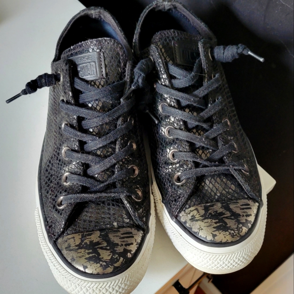 Converse All-Star Lo-Top Leather Sneakers - Metallic Snakeskin - Size 9